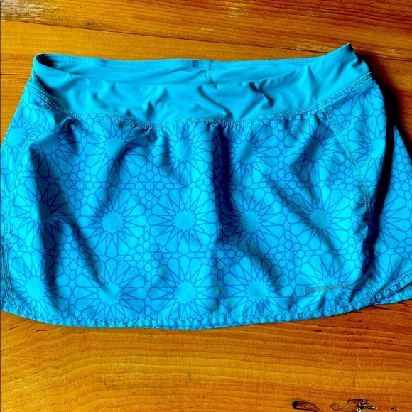 Patagonia Dresses & Skirts - Patagonia nine trails Skort